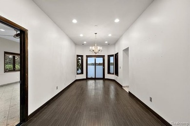 **Stunning Walnut Lake Waterfront on Cove Lane** Welcome to 130 - photo 41