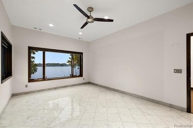 **Stunning Walnut Lake Waterfront on Cove Lane** Welcome to 130 - photo 43