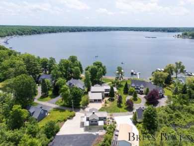 Executive Lake Front Estate - photo 4