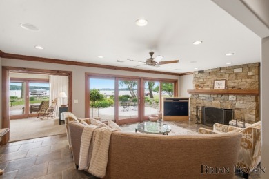 Executive Lake Front Estate - photo 9