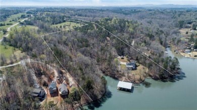 Lake Keowee Waterfront 16.48 +/- unrestricted acres! 4,100 +/- - Lake Home For Sale in West Union, South Carolina