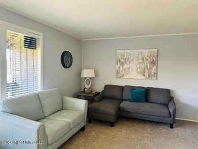 This beautifully one-bedroom, partially furnished refreshed - photo 11