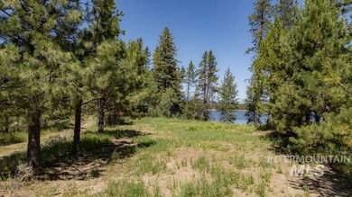 Welcome to your private lakeside retreat at 88 Golden Place, .33 - photo 15