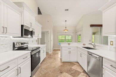 Bright and light meticulously maintained 4 bedrooms, 3 full - photo 5