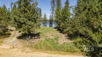 Welcome to your private lakeside retreat at 88 Golden Place, .33 - photo 16