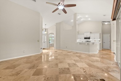 Bright and light meticulously maintained 4 bedrooms, 3 full - photo 8