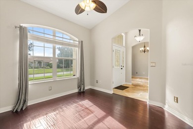 Bright and light meticulously maintained 4 bedrooms, 3 full - photo 10