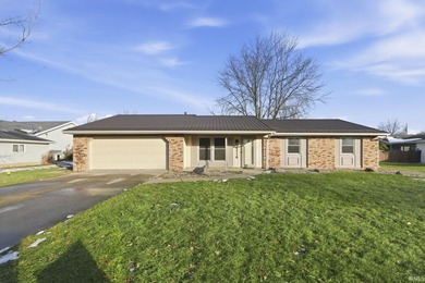 Maumee River  Home For Sale in Woodburn Indiana