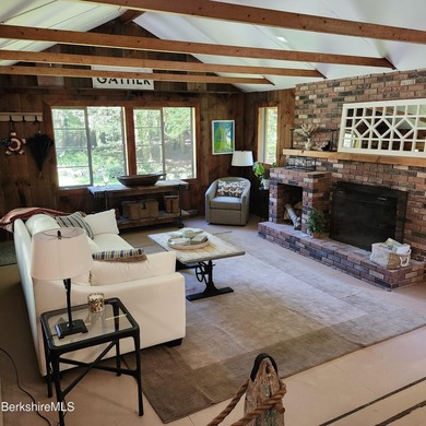 Discover a truly exceptional opportunity to own a spacious - photo 7