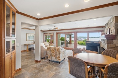 Executive Lake Front Estate - photo 13
