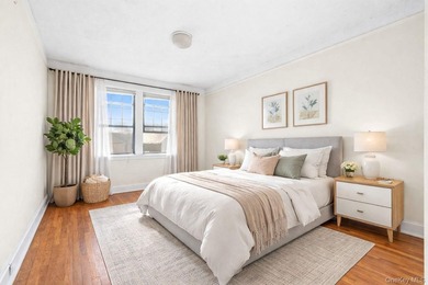 Welcome to this spacious and well-maintained two-bedroom - photo 8