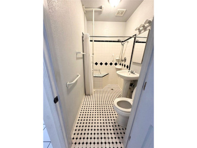 This cozy and spacious 1860 s f 3 bedrooms 3 bathrooms house has