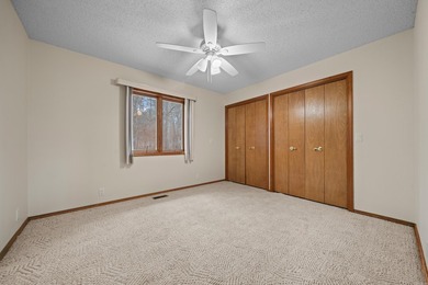 Welcome to your dream retreat, a single-level 3-bedroom, 2 - photo 18