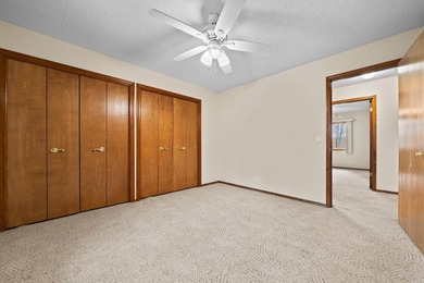 Welcome to your dream retreat, a single-level 3-bedroom, 2 - photo 19