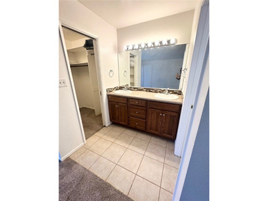 This cozy and spacious 1860 s f 3 bedrooms 3 bathrooms house has