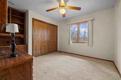 Welcome to your dream retreat, a single-level 3-bedroom, 2 - photo 21