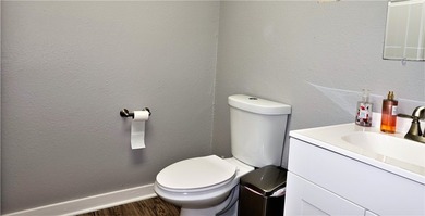 Perfectly situated on US Highway 181 in fast growing Portland - photo 27