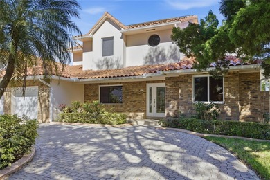 (private lake, pond, coastal) Home For Sale in Miami Lakes Florida