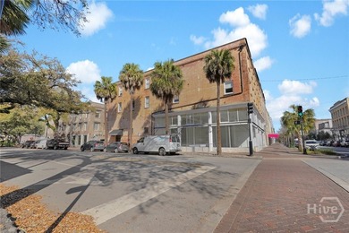 Experience sleek, stylish downtown living at 310 W Broughton - photo 15