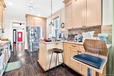 3BR | 4Ba | Elegant pre-war residence on a DOUBLE LOT with - photo 16