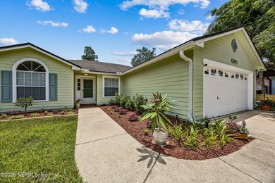 Beautifully remodeled in Hunters Green, this extensive - photo 4