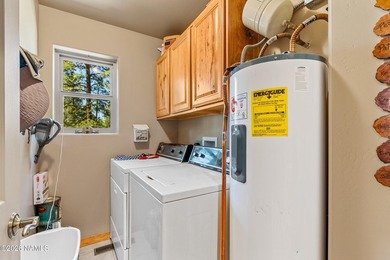 PRICE REDUCTION! This mountain chalet is the cabin you've been - photo 27