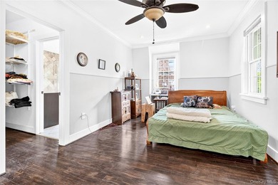 3BR | 4Ba | Elegant pre-war residence on a DOUBLE LOT with - photo 31