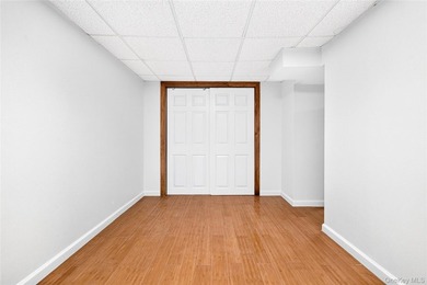 3BR | 4Ba | Elegant pre-war residence on a DOUBLE LOT with - photo 44