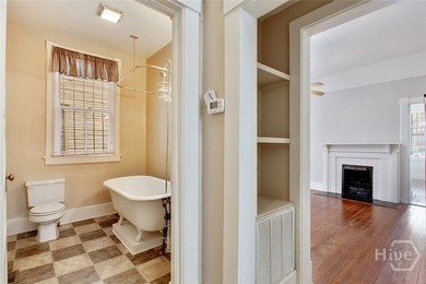 Located at 214 W Park Ave, this impressive circa-1900 property - photo 6