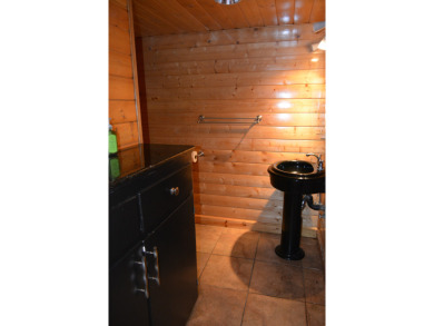 Bass Lake Cabin on a large lot - photo 7