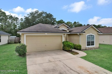 (private lake, pond, creek) Home Sale Pending in Orange Park Florida