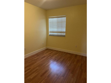 Spacious 3 bedroom, 2.5 bathroom with 1 car garage. Roof is 6 - photo 10
