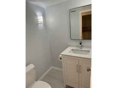 Tranquil 3-bedroom, 2.5-bath townhouse in the quiet Brook Haven - photo 4