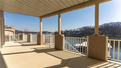 This newly remodeled home checks all of the boxes--premier - photo 26