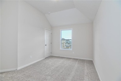 This stunning 2-story Harlow 5 home offers 5 bedrooms, 4 baths - photo 32