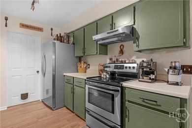 Welcome home to this lovely 3 bedroom, 2 bath ranch with 1,862 - photo 5