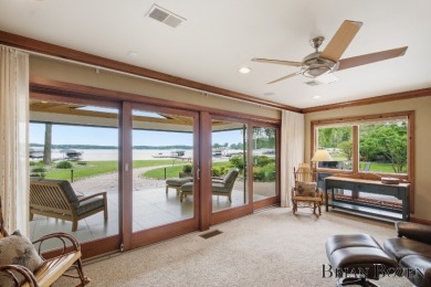 Executive Lake Front Estate - photo 15