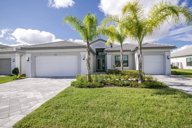 (private lake, pond, coastal) Home For Sale in Port Saint Lucie Florida