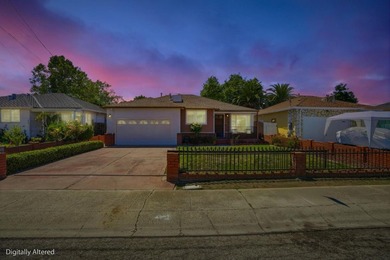 Welcome to this charming 4-bedroom, 2-bathroom with a bonus - photo 2