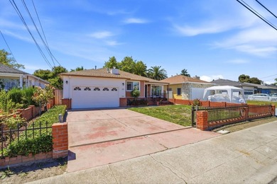 Welcome to this charming 4-bedroom, 2-bathroom with a bonus - photo 6