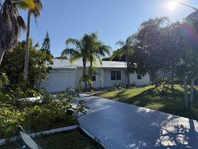 LOOKING FOR A STARTER HOME OR INVESTMENT? THIS 3BR/2BA/1 CAR - photo 3