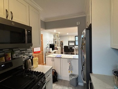 Rare For Sale Totally Renovated Two Bedroom (Size 4.5, 720 - photo 4