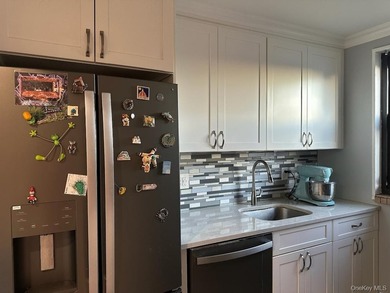 Rare For Sale Totally Renovated Two Bedroom (Size 4.5, 720 - photo 8