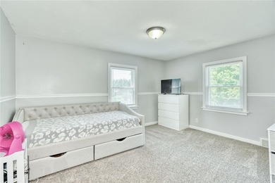 IMPRESSIVE COLONIAL tucked along the WEBSTER Village outskirts - photo 32