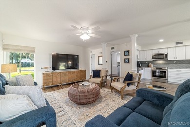 Welcome to your rare waterfront Winter retreat in The Islands at - photo 7