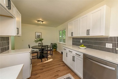 Back on market. Deal died, no fault of the seller. If you missed - photo 11