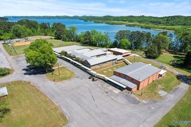 Prime 20-acre waterfront property w/ approx. 2700 feet of - photo 11