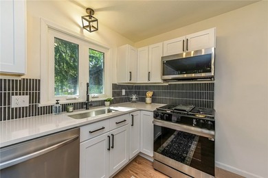 Back on market. Deal died, no fault of the seller. If you missed - photo 12