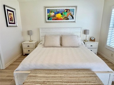 NO BOND~ 2024 ROOF~ NO CARPET~PLANTATION SHUTTERS THROUGHOUT~ - photo 12
