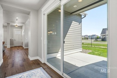 The WINTER SUNSET floorplan by Brighton is a beautifully - photo 17